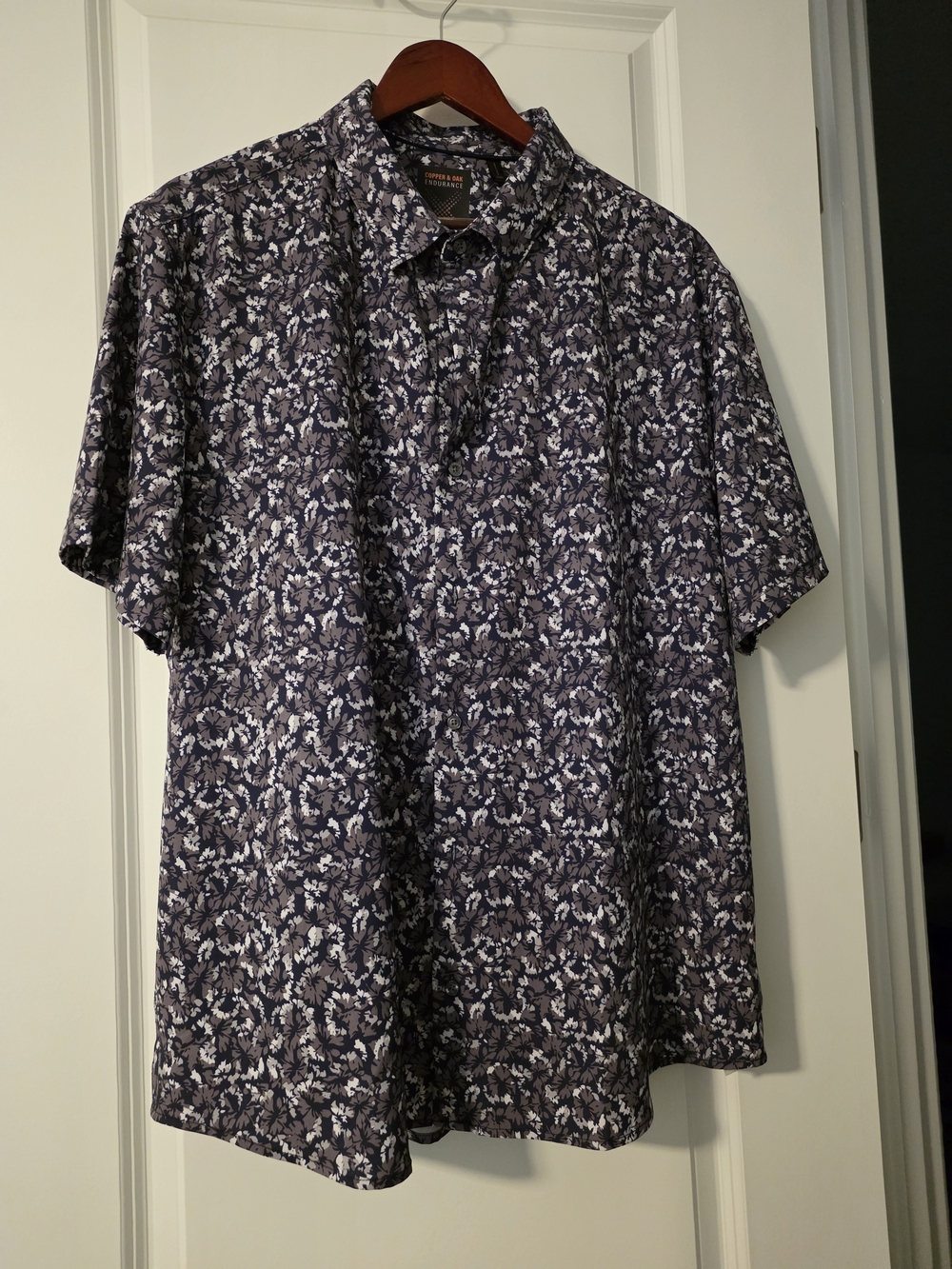 Men's Navy Floral Short-Sleeve Button-Down Shirt By Copper & Oak